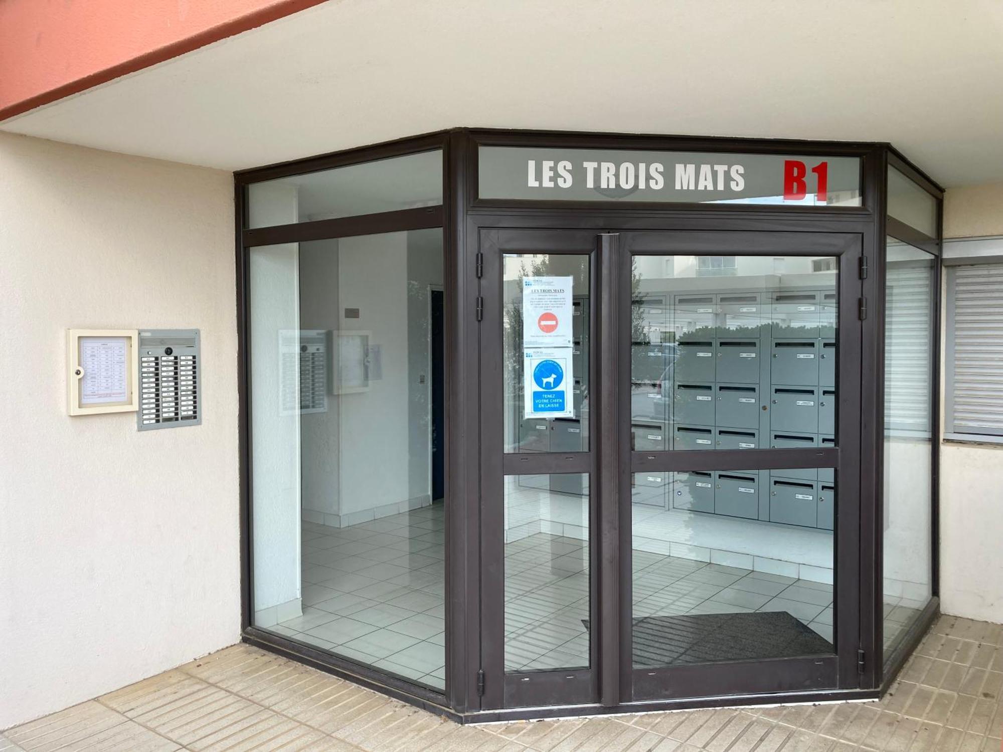 Studio Face A La Mer +Terrasse+ Parking Canet-en-Roussillon Exterior photo
